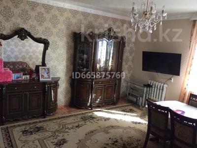 Продажа домов и дачи в Актюбинской обл.: Отдельный дом · 4 комнаты · 137.2 м² · 9 сот., Первомайская 13 за 28 млн 〒 Отдельный дом · 4 комнаты · 137.2 м² · 9 сот., Первомайская 13 за 28 млн 〒 в Каргалинском (Жилянке)
