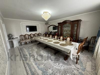 5-комнатная квартира, 170 м², 1/3 этаж, Абая 49Б за 65 млн 〒 в Жезказгане