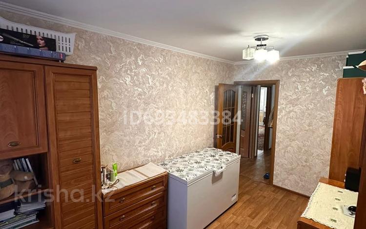 3-бөлмелі пәтер · 62 м² · 3/5 қабат, мкр Юго-Восток, 28й микрорайон 28 — Республики 28, бағасы: 24 млн ₸ в Караганде, Казыбек би р-н — фото 2