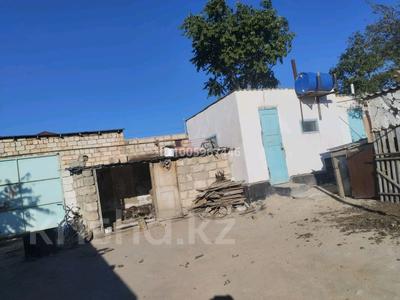 Отдельный дом · 4 комнаты · 750 м² · 7.5 сот., Ескожайев 40/2 — Жолдын бойы за 16 млн 〒 в 