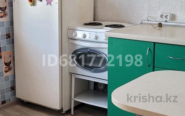 1-комнатная квартира · 36 м² · 6/9 этаж, Ауэзова 89 за 9 млн ₸ в Аксу — фото 2