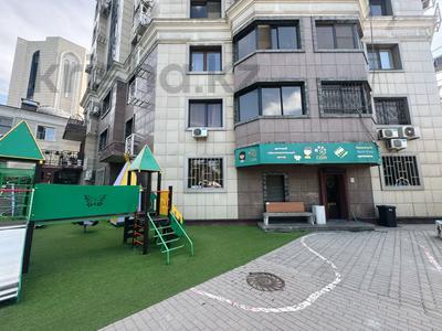 Свободное назначение, офисы, магазины и бутики, склады, общепит, салоны красоты, бани, гостиницы и зоны отдыха, медцентры и аптеки, образование, развлечения · 400 м² за 370 млн ₸ в Алматы, Бостандыкский р-н