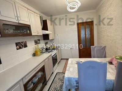 3-комнатная квартира · 78 м² · 3/10 этаж, набережная 81 — набережная/кунаева за 24.5 млн 〒 в Актобе, мкр. Курмыш