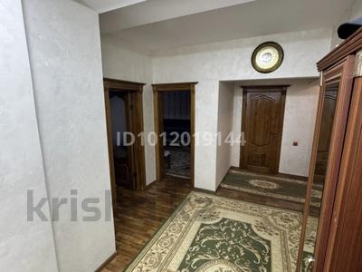2-комнатная квартира · 80 м² · 1/9 этаж, мкр Аксай-1А 28 за 41.5 млн ₸ в Алматы, Ауэзовский р-н