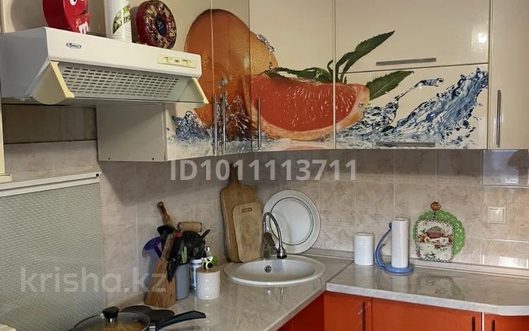 1-комнатная квартира · 37 м² · 5/9 этаж, мкр Юго-Восток, Гапеева 1 за 160 000 ₸ в Караганде, Казыбек би р-н — фото 2