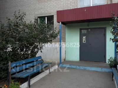 1-бөлмелі пәтер · 37 м² · 5/6 қабат, Жилгородок ш/а., Тынышбаева 49а 26 — Жил городок базары қасында, бағасы: 10.2 млн ₸ в Актобе, мкр Жилгородок