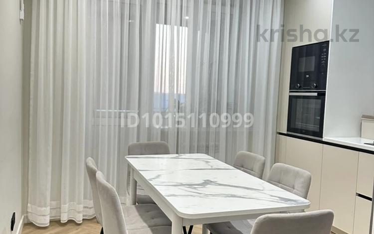 2-комнатная квартира · 70 м² · 4/10 этаж, мкр Нурсая, Т. Жумагалиева 10 за 35 млн ₸ в Атырау — фото 2