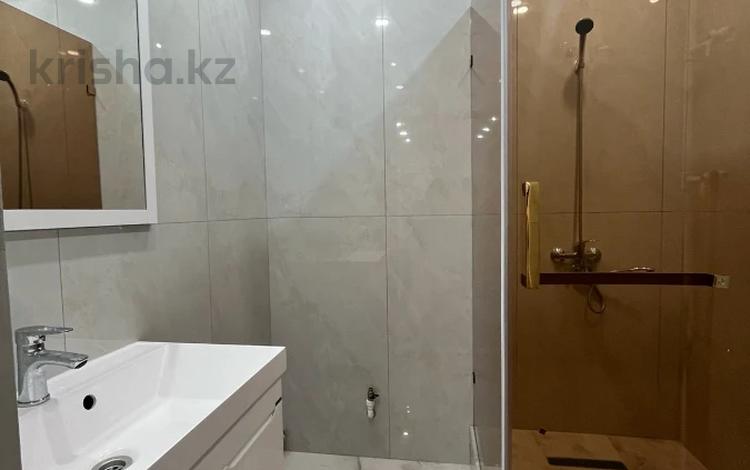 2-бөлмелі пәтер · 70 м² · 3/9 қабат, Алтын орда ш/а., бағасы: 33 млн ₸ в Актобе, мкр. Алтын орда — фото 2