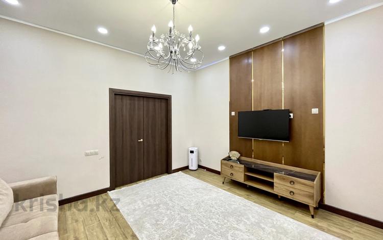 3-комнатная квартира, 120 м², 2/7 этаж, Шамши Калдаякова 6 за 99 млн 〒 в Астане, Алматы р-н — фото 2