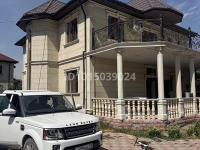 Жеке үй · 9 бөлме · 240 м² · 8 жүзд., Акжазык 5/2, бағасы: 150 млн ₸ в 