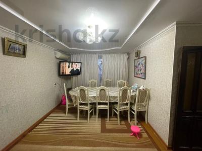 2-комнатная квартира, 55.5 м², 9/9 этаж, Алии Молдагуловой за 16 млн 〒 в Актобе