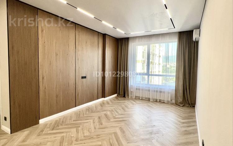 2-бөлмелі пәтер · 45 м² · 14/16 қабат, ул. Утеген батыра 11Гк2, бағасы: 370 000 ₸ в Алматы, Ауэзовский р-н — фото 2