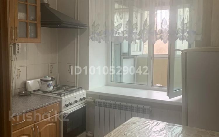 1-бөлмелі пәтер · 35 м² · 2/5 қабат, Старый город, Старый городул Керееаа8 8 — ул Кереева дом8 Пересение Жанкожа, бағасы: 10 млн ₸ в Актобе — фото 3