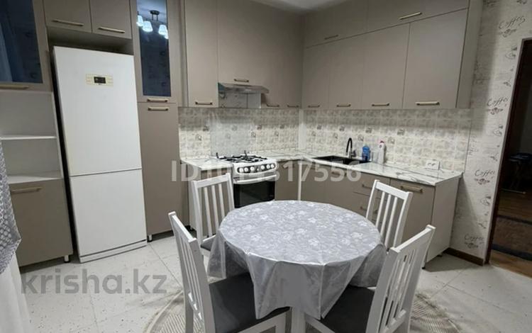 3-комнатная квартира · 92 м² · 2/4 этаж, мкр Нурсат — Магазин Нурсат 2, ресторан Премьера за 300 000 ₸ в Шымкенте, Каратауский р-н — фото 2