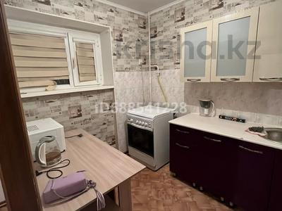 2-комнатная квартира, 60 м², 7/9 этаж, 27-й мкр 65 — Рядом есть “тц Достык”, “халык банк”, “мечеть”, “трк Актау” за 13 млн 〒