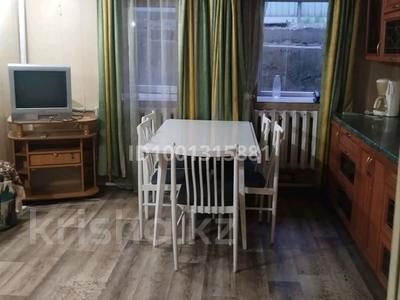 Жер үй мен саяжайлар в Алматы: Үйдің бір бөлігі · 3 бөлме · 72 м², Латифа Хамиди 123, бағасы: 250 000 〒 Үйдің бір бөлігі · 3 бөлме · 72 м², Латифа Хамиди 123, бағасы: 250 000 〒 в Алматы