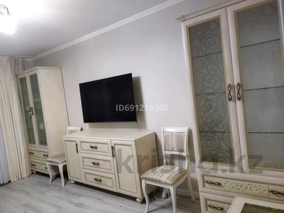 3-комнатная квартира · 62 м² · 3/5 этаж, мкр Юго-Восток, Мкр Юго-Восток, ул Мұқанова 15 — Возле магазин Южный (Раха)большая за 29 млн ₸ в Караганде, Казыбек би р-н