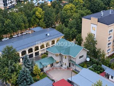Отдельный дом · 5 комнат · 250 м² · 7 сот., мкр Коктем-1 — Бухар Жырау - Пчеловодная (За Dinastia) за 500 млн ₸ в Алматы, Бостандыкский р-н