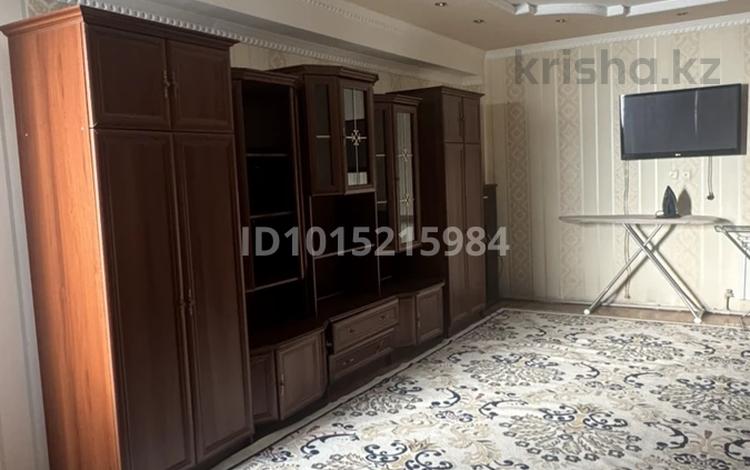 3-бөлмелі пәтер · 85 м² · 1/9 қабат, Микрорайон Алтын Ауыл, бағасы: 320 000 ₸ в Каскелене — фото 2