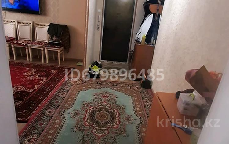 4-бөлмелі пәтер, 81.1 м², 2/10 қабат ай сайын, Карменова 74, бағасы: 170 000 〒 в Семее — фото 2