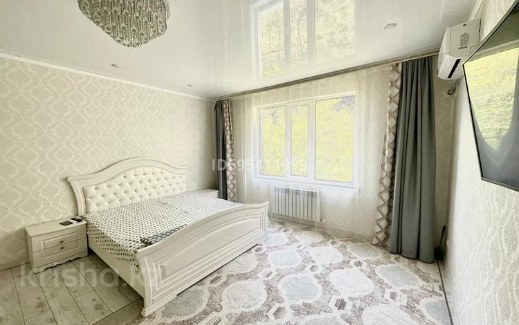 1-комнатная квартира · 52 м² · 1/4 этаж, мкр Кунаева, Айталиева 11/2 — Жамбыла за 12 000 ₸ в Уральске — фото 2