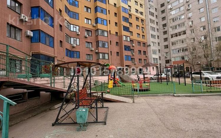 1-комнатная квартира · 50 м² · 8/9 этаж, мкр 5 78 — Алия/молдагулова -тлепбергенова за 11 000 ₸ в Актобе — фото 2