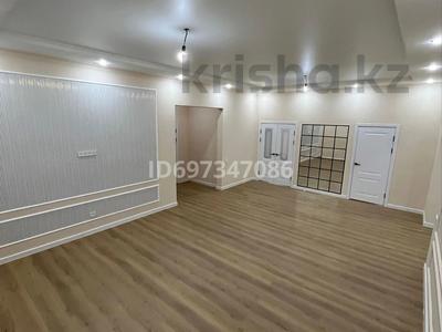 Жеке үй • 4 бөлмелер • 200 м² • 9 сот., Жұмыскер 2, бағасы: 45 млн 〒 в Атырау