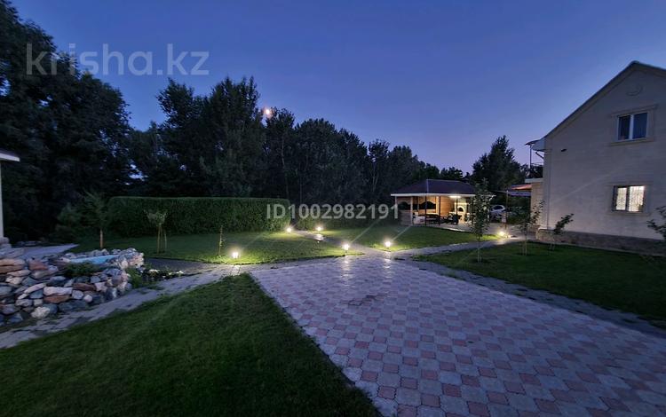 Дом · 3 комнаты · 120 м², Бірлік 1Б — Лагерь Кампит за 149 000 〒 в Актобе, мкр Акжар — фото 2