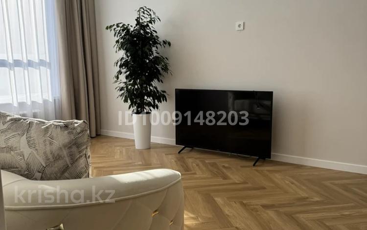 3-комнатная квартира · 64 м² · 2/9 этаж, Мангилик Ел 68 — Район Республиканской мечети за 64.8 млн ₸ в Астане, Есильский р-н — фото 2