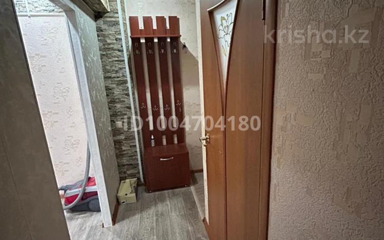 2-комнатная квартира · 45 м² · 1/4 этаж, 8 марта 8 — Напротив Богажное отделение за 11 млн 〒 в Актобе — фото 2