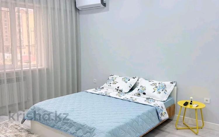 1-бөлмелі пәтер · 50 м² · 9/16 қабат, Алмагүл ш/а. 23, бағасы: 12 000 ₸ в Атырау, мкр. Алмагуль — фото 2