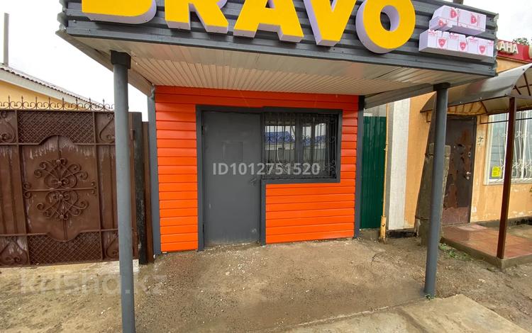 Свободное назначение, магазины и бутики · 20 м² за 80 000 ₸ в Атырау, мкр Мирас — фото 2