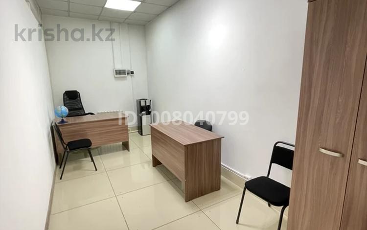 Свободное назначение, офисы, салоны красоты, образование, кабинеты и рабочие места · 15 м² за 50 000 〒 в Петропавловске — фото 22