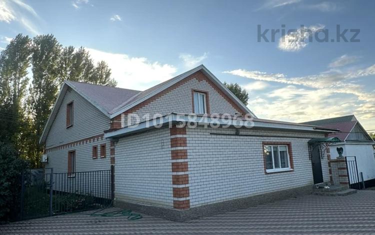 Часть дома · 5 комнат · 200 м² · 12 сот., Сарайшык 223 за 62 млн ₸ в Актобе, жилой массив Заречный-4 — фото 2