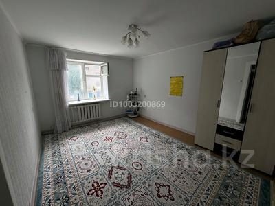2-бөлмелі пәтер · 41.7 м² · 2/5 қабат, мкр Шанхай, Братьев Жубановых 198, бағасы: 12.5 млн ₸ в Актобе