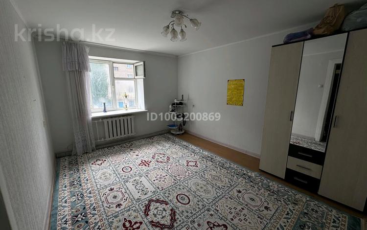2-комнатная квартира · 41.7 м² · 2/5 этаж, мкр Шанхай, Братьев Жубановых 198 за 12.5 млн ₸ в Актобе — фото 2