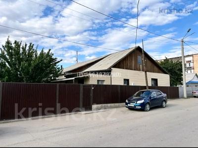 Жеке үй · 3 бөлме · 220 м² · 6 жүзд., Есенова 2 — Казына Магазин, бағасы: 130 млн ₸ в Жезказгане