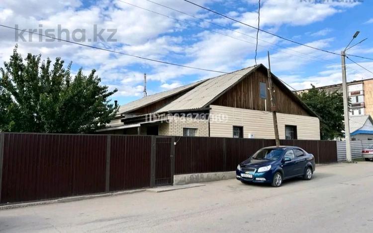 Жеке үй · 3 бөлме · 220 м² · 6 жүзд., Есенова 2 — Казына Магазин, бағасы: 130 млн ₸ в Жезказгане — фото 2