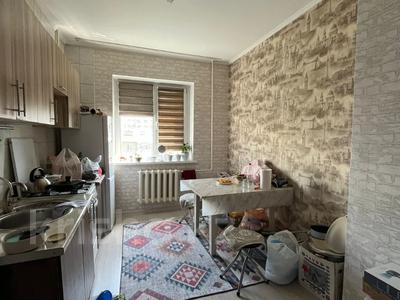 Продажа квартир в Алматы: 1-комнатная квартира · 40 м² · 6/9 этаж, мкр Аксай-4 за 27.5 млн 〒 1-комнатная квартира · 40 м² · 6/9 этаж, мкр Аксай-4 за 27.5 млн 〒 в Алматы, Ауэзовский р-н