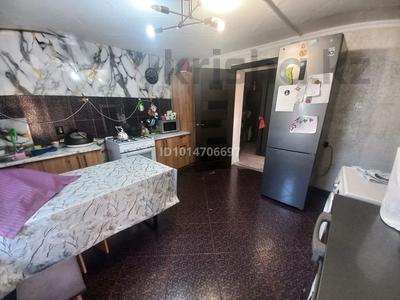 Часть дома · 2 комнаты · 62.7 м² · 2.31 сот., мкр Карасу — Возле магазина Теремок за 25.5 млн ₸ в Алматы, Алатауский р-н