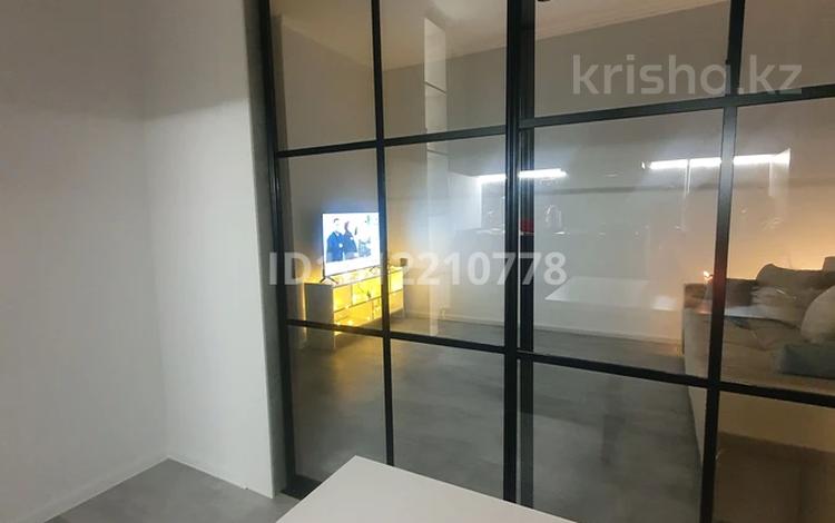 1-бөлмелі пәтер · 32 м² · 6/9 қабат, Аймауытова 23Б, бағасы: 210 000 ₸ в  — фото 2