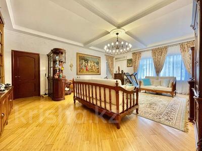 4-комнатная квартира · 131 м² · 2/3 этаж, Назарбаева 51 — ТЮЗ ЦУМ ГУМ МЕТРО за 115 млн ₸ в Алматы, Алмалинский р-н