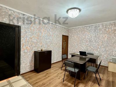 1-комнатная квартира, 38 м², 1/5 этаж, мкр Север 16 за 12.9 млн 〒 в Шымкенте, Енбекшинский р-н