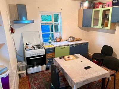 Жеке үй · 2 бөлме · 80 м² · 3 жүзд., Дәулеткерей — Пересекается проспект Курмангазы, бағасы: 12 млн ₸ в Уральске