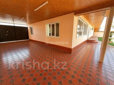 Отдельный дом · 6 комнат · 200 м² · 9 сот., Карабуга — Ул Кунаева пересечение Ул Богет за 400 000 ₸ в Шымкенте, Аль-Фарабийский р-н