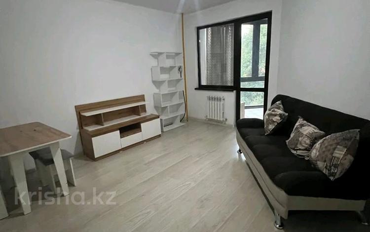 2-комнатная квартира, 42 м², 4/10 этаж помесячно, Тянь-Шанская 9 — Парк Горького за 240 000 〒 в Алматы, Медеуский р-н — фото 2