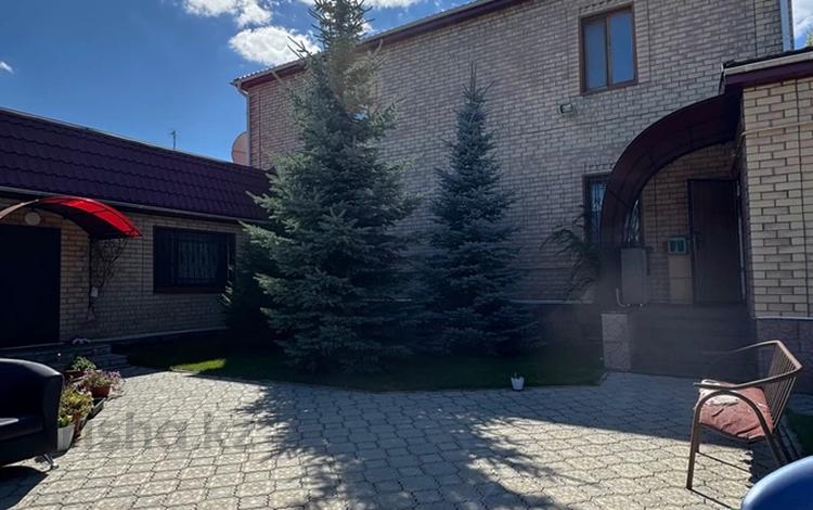 Отдельный дом · 6 комнат · 400 м² · 18 сот., Аубакирова за 90 млн ₸ в Мичуринское — фото 2