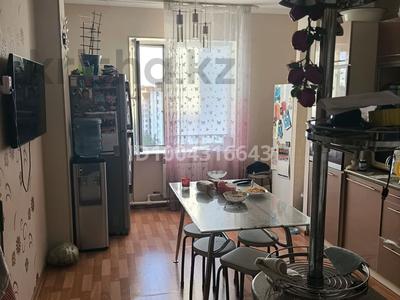 3-комнатная квартира · 92 м² · 9/9 этаж, мкр Юго-Восток, шахтеров 31б — проспект Шахтеров 31б напротив Парка победы за 33 млн 〒 в Караганде, Казыбек би р-н