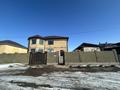 Отдельный дом · 6 комнат · 380 м² · 10 сот., Роза жаманова 2 за 72 млн ₸ в Актобе, мкр Акжар