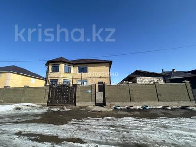 Отдельный дом · 6 комнат · 380 м² · 10 сот., Роза жаманова 2 за 72 млн ₸ в Актобе, мкр Акжар